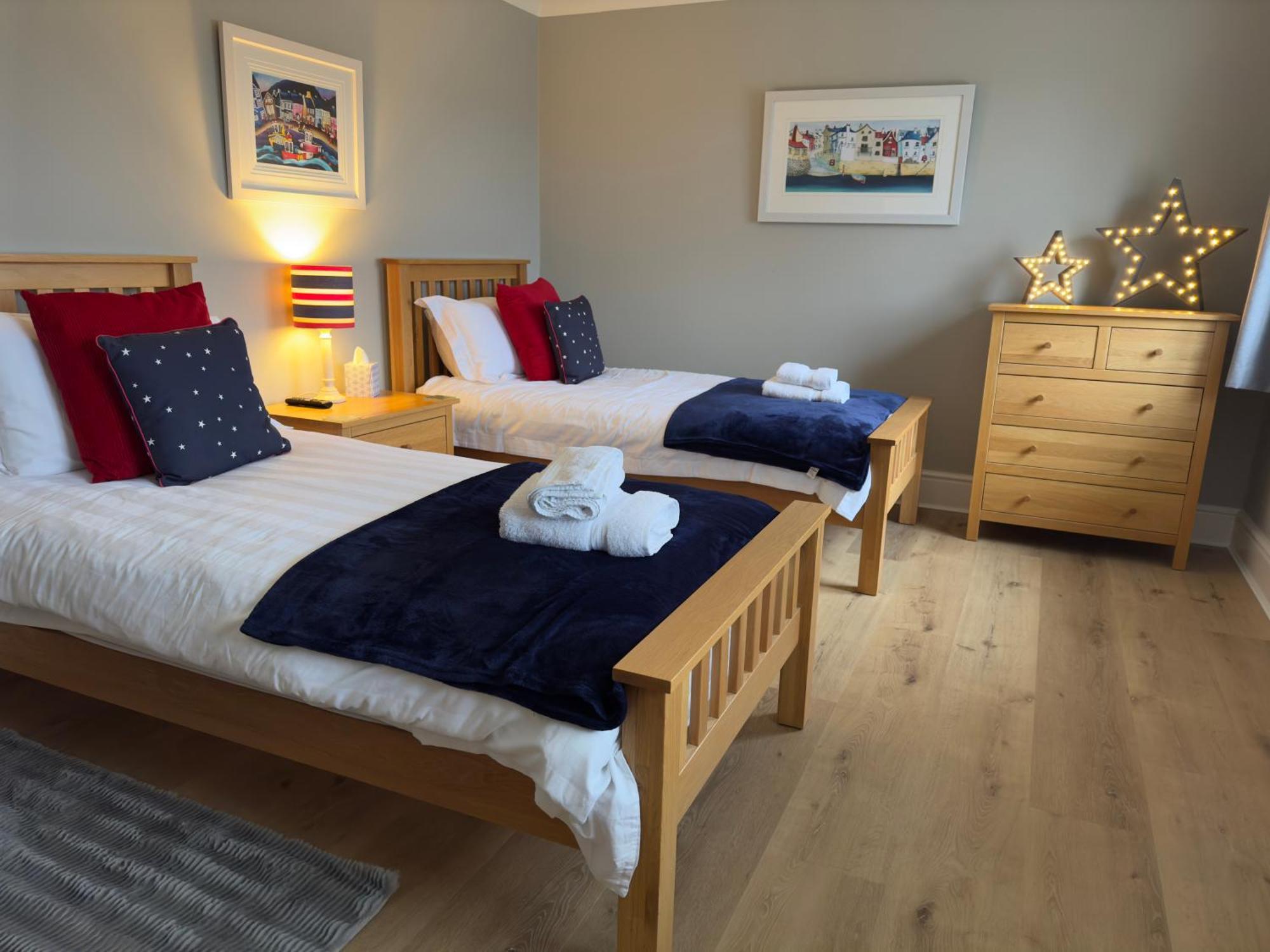 Vast, Elegant Home With Indoor Pool & Sauna Near Popular Golf Course Kington  Eksteriør bilde