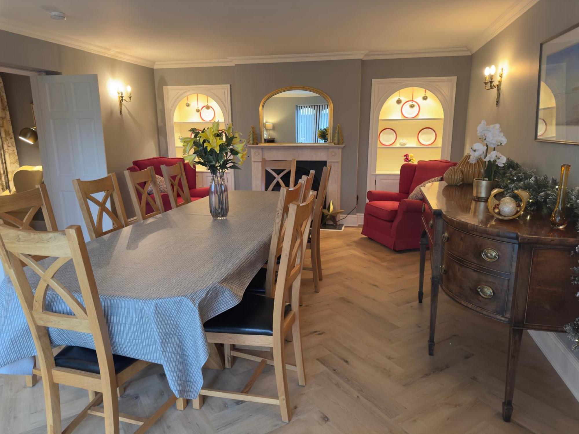 Vast, Elegant Home With Indoor Pool & Sauna Near Popular Golf Course Kington  Eksteriør bilde
