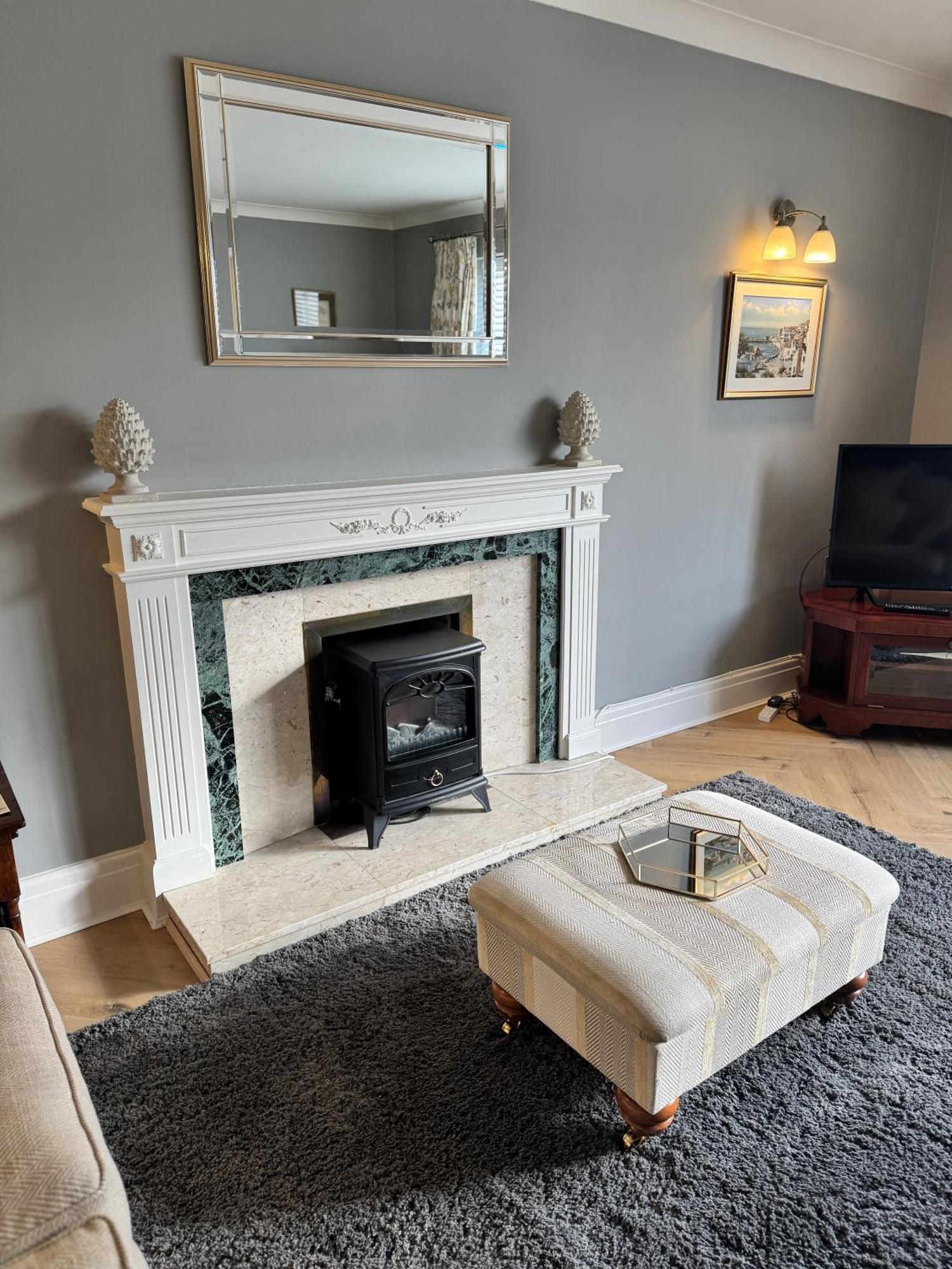 Vast, Elegant Home With Indoor Pool & Sauna Near Popular Golf Course Kington  Eksteriør bilde